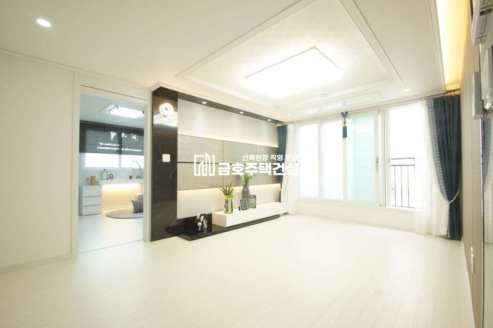 인천 부평구 산곡동 남향이라 채광 좋고 네모 반듯한 구조라 선호도 높은 현장입니다. 분양 매물번호 10376 사진 4