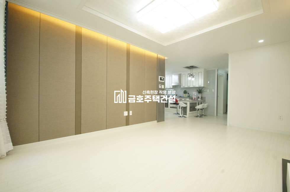 인천 부평구 산곡동 남향이라 채광 좋고 네모 반듯한 구조라 선호도 높은 현장입니다. 분양 매물번호 10376 사진 6