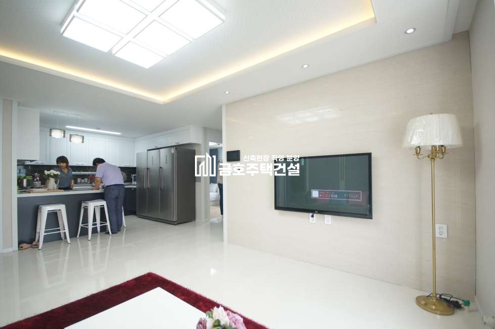 경기 부천원미구 심곡동 ♬ 넓은거실 3-4인가족♬ ● 초.중.고 초역세권 ● ◐ 244세대 14층건물◑ ㉿ 안방12자 중간방11자 ㉿ 분양 매물번호 10496 사진 4