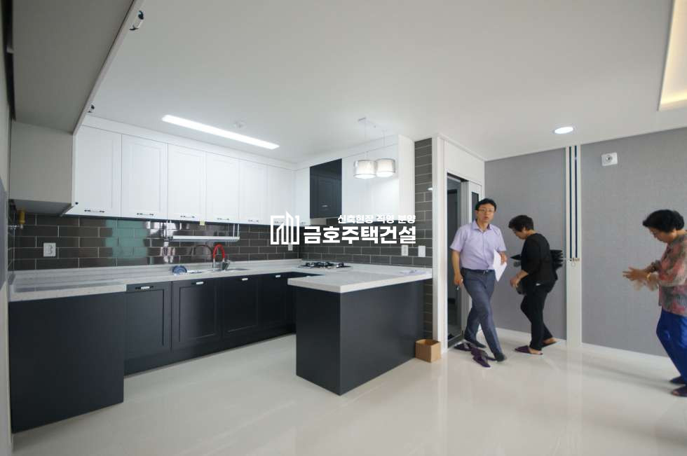 경기 부천원미구 심곡동 ♬ 넓은거실 3-4인가족♬ ● 초.중.고 초역세권 ● ◐ 244세대 14층건물◑ ㉿ 안방12자 중간방11자 ㉿ 분양 매물번호 10496 사진 8