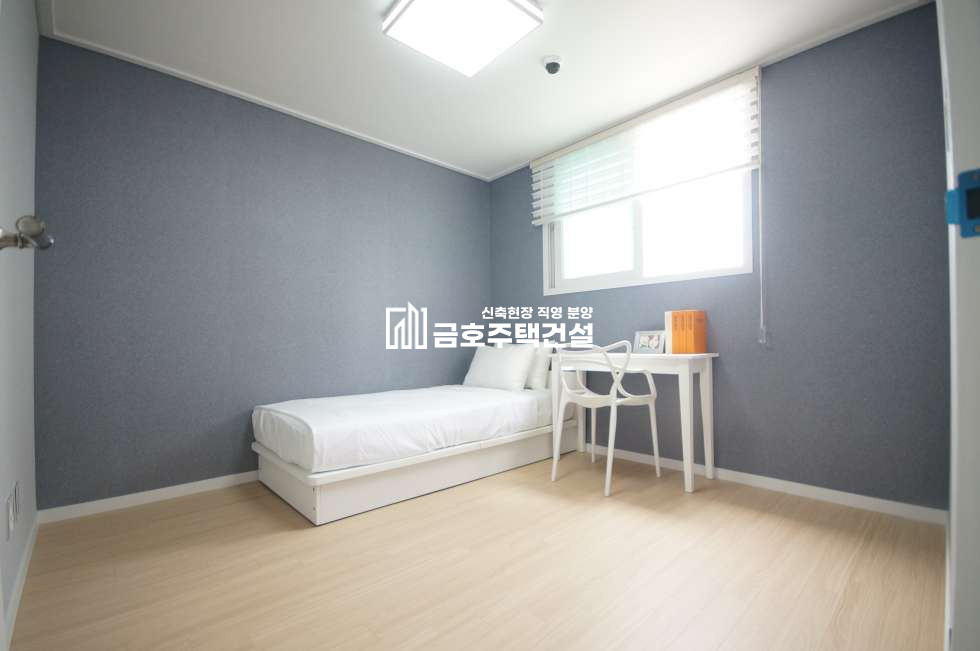경기 부천원미구 심곡동 ♬ 넓은거실 3-4인가족♬ ● 초.중.고 초역세권 ● ◐ 244세대 14층건물◑ ㉿ 안방12자 중간방11자 ㉿ 분양 매물번호 10496 사진 12