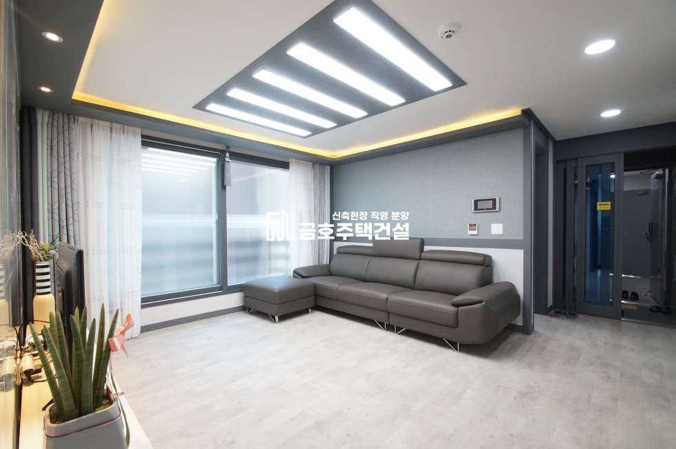 경기 부천원미구 원미동 넓은거실~!!넓은주방!! 붙박이+스타일러 풀옵션~! 어머님이 반할수밖에없는 바로그집!!! 분양 매물번호 10538 사진 2