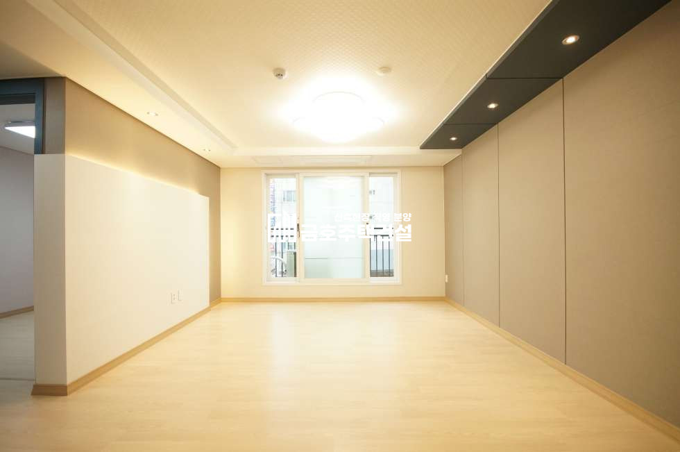 경기 부천원미구 중동 중동 재래시장 인근 // 고급 대단지 아파트형 구조 3룸 @ 층간 소음/방음샷시 시공 분양 매물번호 10564 사진 1