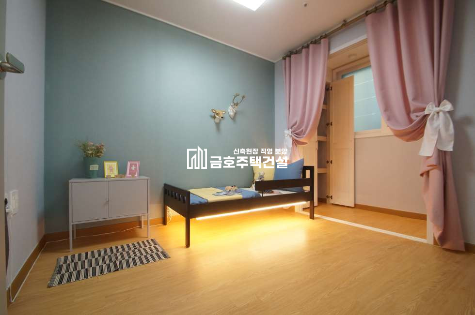 경기 부천소사구 송내동 송내동 전망좋은 집 / 34평형 주거분리구조 / 숲세권에 별장같은 내집 / 초중고 인근 주차 120% 분양 매물번호 10641 사진 12