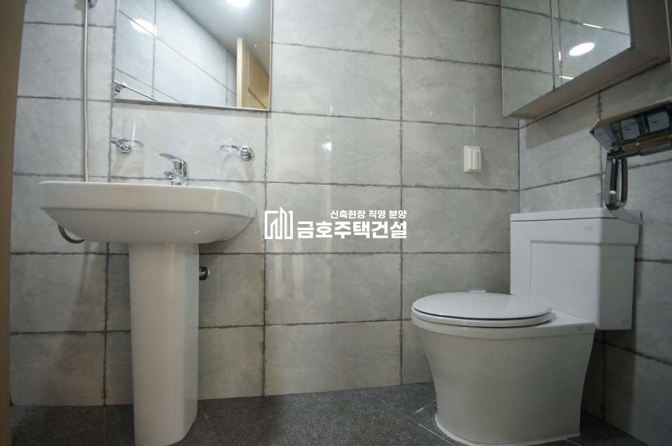 경기 부천원미구 춘의동 춘의동 금자탑 33평형 3룸 / 여성들 취향저격 / 탁트인 정남향 + 말끔한 몰딩마감 / 잔여2세대 분양 매물번호 10663 사진 10