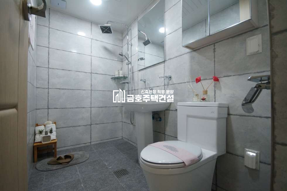 경기 부천원미구 춘의동 춘의동 금자탑 33평형 3룸 / 여성들 취향저격 / 탁트인 정남향 + 말끔한 몰딩마감 / 잔여2세대 분양 매물번호 10663 사진 13