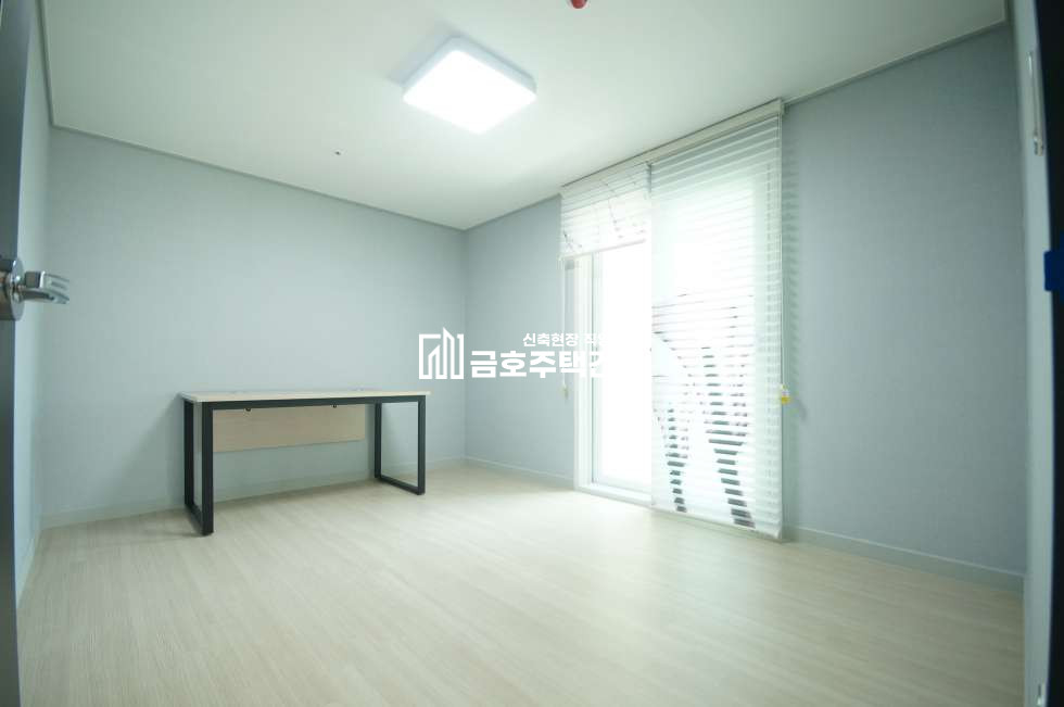 경기 부천원미구 춘의동 춘의역 정남향 2룸! 3룸만한 2룸으로 거실 넓고 방도 넓어요. 방2/화2 분양 매물번호 10675 사진 12