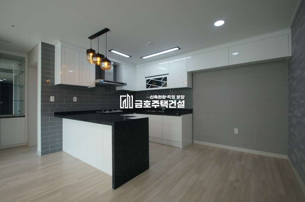 경기 부천원미구 춘의동 춘의동 따뜻한 햇살이 기분 좋은~ 정남향 3룸 잔여세대 특가현장! 분양 매물번호 10678 사진 8