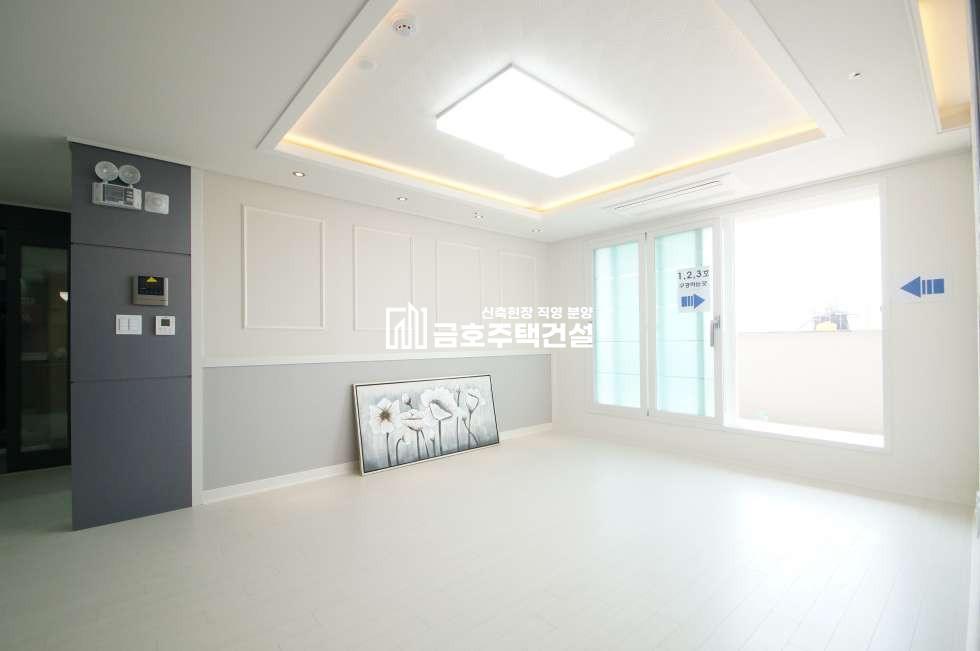 경기 부천오정구 원종동 거실에 테라스/ 오정초인근 / 종합재래시장 초근접 / 지하철 연계버스만 5가지이상!! 분양 매물번호 10817 사진 2