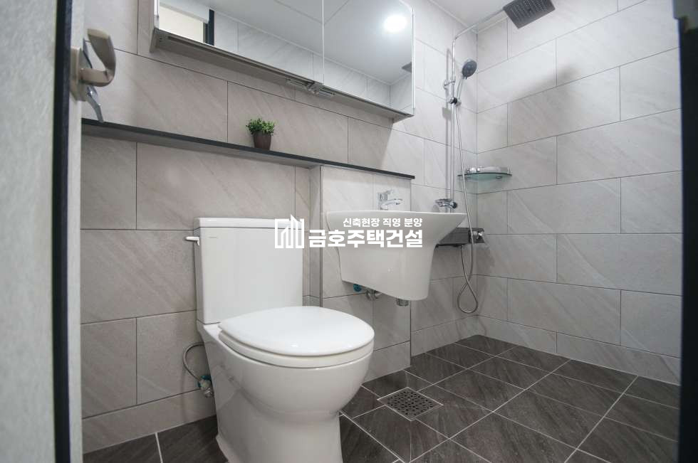 인천 계양구 작전동 ★ 헤링본 마루와 감각적인 인테리어! 하루종일 밝은 정남향 채광까지~ ♬ 신혼부부 강추 현장! 분양 매물번호 10472 사진 13