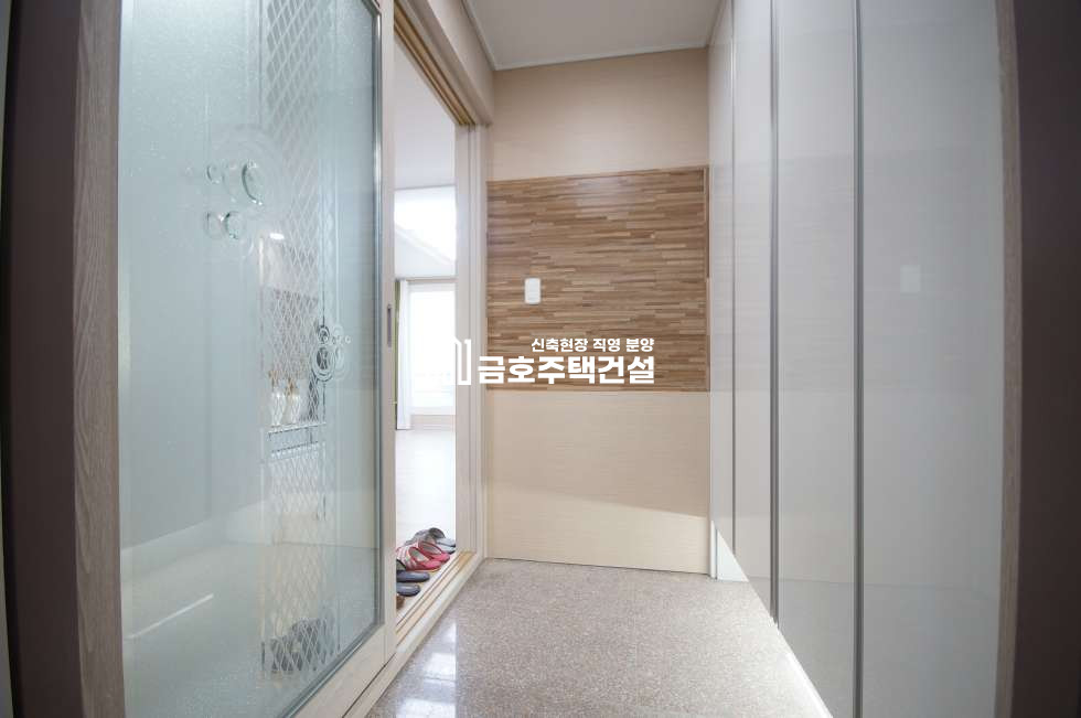 인천 부평구 갈산동 ㄷ자 동선의 넓은 주방! 냉장고 2대 자리로 넉넉함을! 분양 매물번호 10355 사진 15