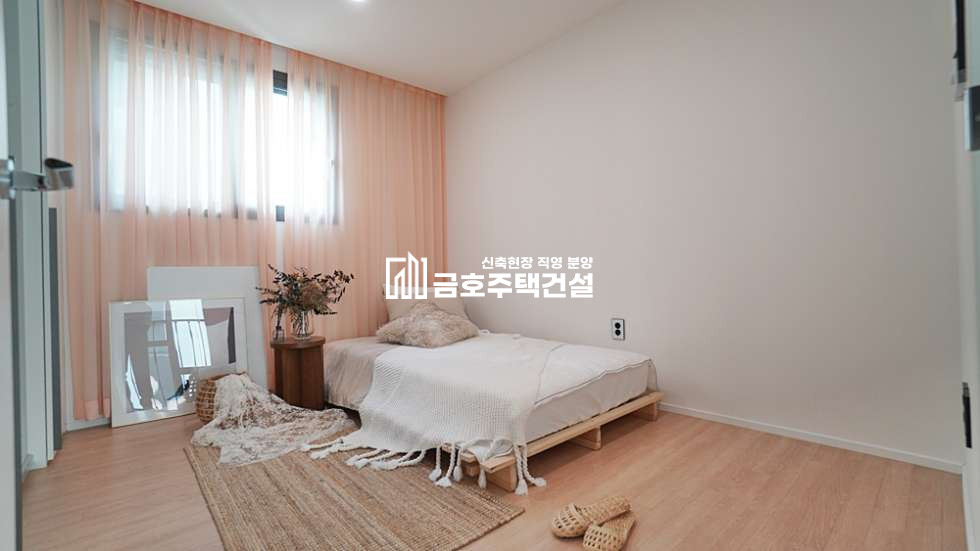 경기 광주시 오포읍 신현리 큐비코 타운하우스 / 16개동 54세대 수직구조형 / 실내면적 43평 & 개별 마당과 테라스 분양 매물번호 11123 사진 15