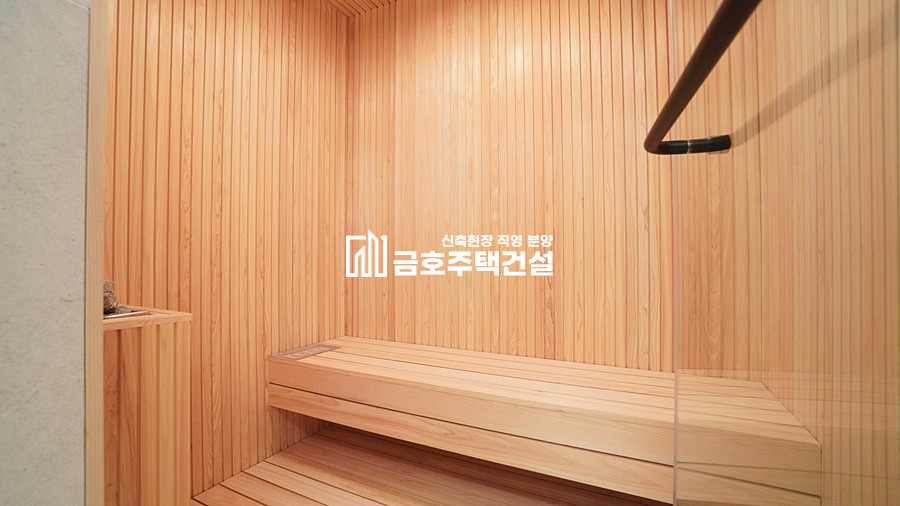 경기 광주시 삼동 헤리티지 2차 / 사우나를 즐길 수 있는 럭셔리 단독주택 / 건평 75평 + 대지 180평 + 3층테라스 10평 + 주차장 15평 분양 매물번호 11131 사진 19