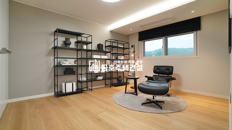 경기 광주시 삼동 헤리티지 2차 / 사우나를 즐길 수 있는 럭셔리 단독주택 / 건평 75평 + 대지 180평 + 3층테라스 10평 + 주차장 15평 분양 매물번호 11131 사진 24