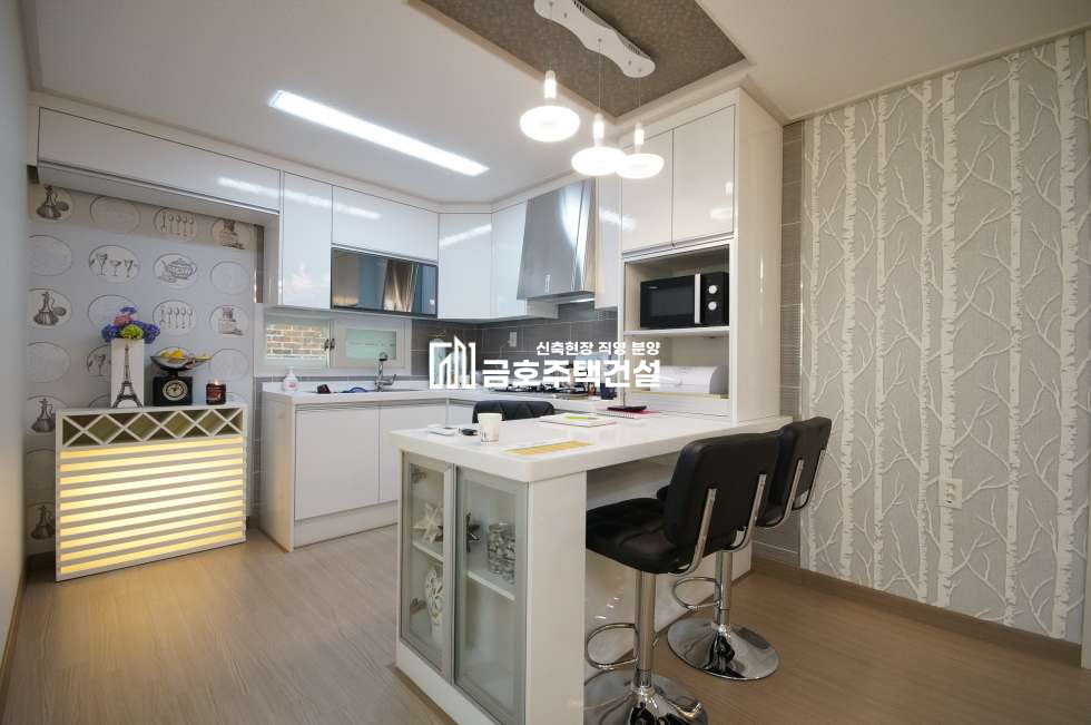 인천 부평구 부평동 부평역 초 역세권 대형평수 3룸 등장! 구조 좋고 인테리어도 고급스럽네요 분양 매물번호 10083 사진 8