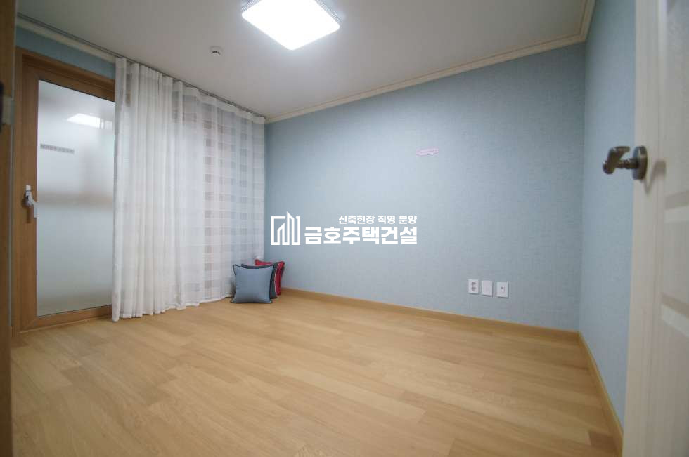 인천 부평구 부평동 한샘 정품 주방과 욕조가 들어간 넓은 4룸 현장 / 7호선 역세권 분양 매물번호 10122 사진 11