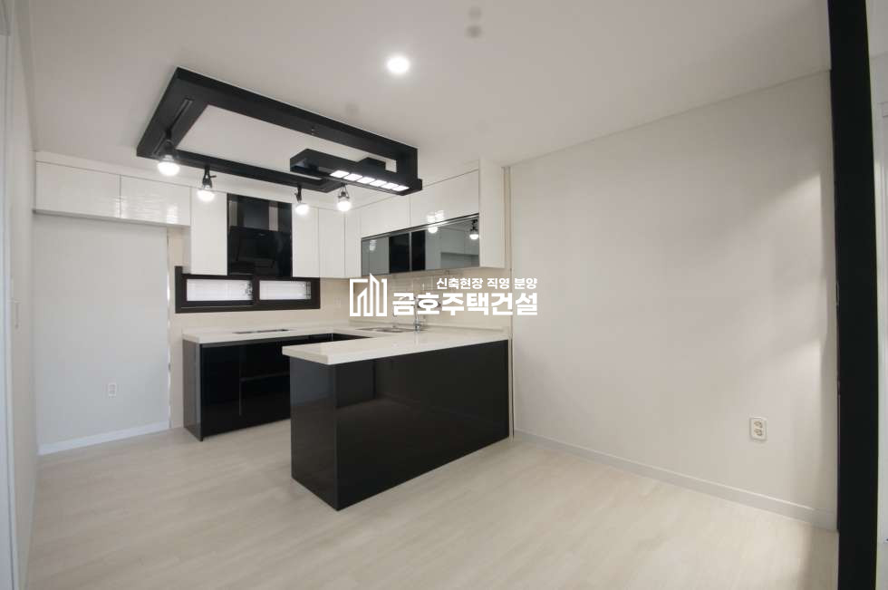 인천 부평구 부평동 귀한 테라스 3룸! 활용도가 정말 다양해서 인기가 많은 현장 입니다. 부평역 초 역세권! 분양 매물번호 10106 사진 7
