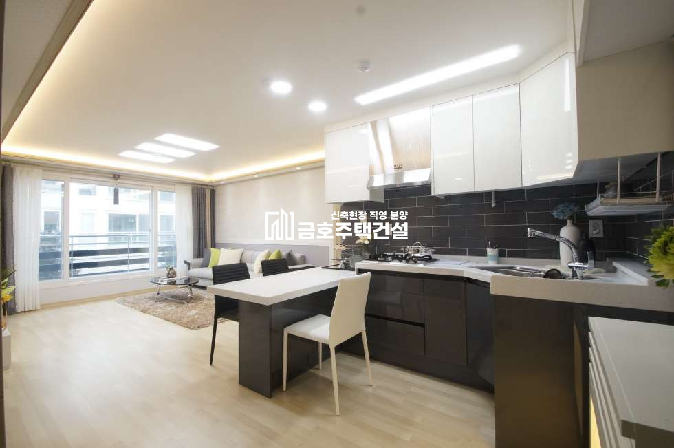 인천 부평구 부평동 ◆부평역세권 3룸◆ 도보3분 / 영화관 / 백화점 / 앞으로 더욱더 기대되는곳 분양 매물번호 10103 사진 9