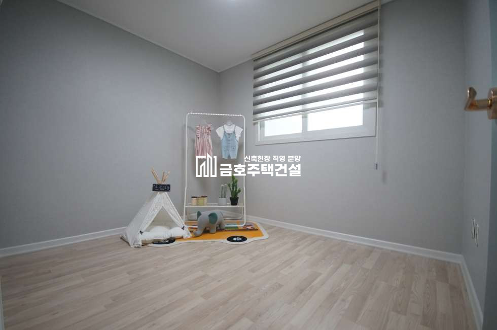 인천 부평구 삼산동 막힘없는 뷰! 삼산동 3룸+화장실2, 앞에 가로막는 건물이 없어 채광이 끝내줘요~ 분양 매물번호 10232 사진 12