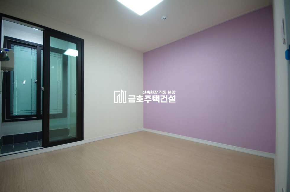 인천 미추홀구 학익동 화이트톤 고급인테리어 / 1.입지조건최고/위치최고 2.대로변/마감5세대 남은상황 분양 매물번호 10097 사진 12