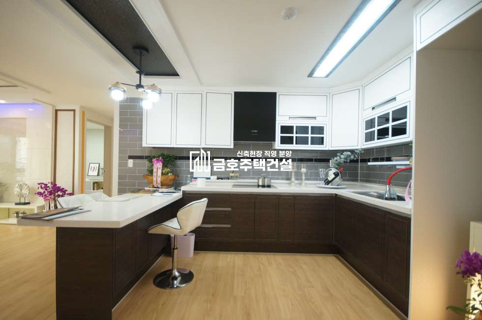 인천 미추홀구 숭의동 35평형 넓은평수 주차 자주식 100%가능 / 최고급자재 시공 현장 분양 매물번호 10180 사진 9