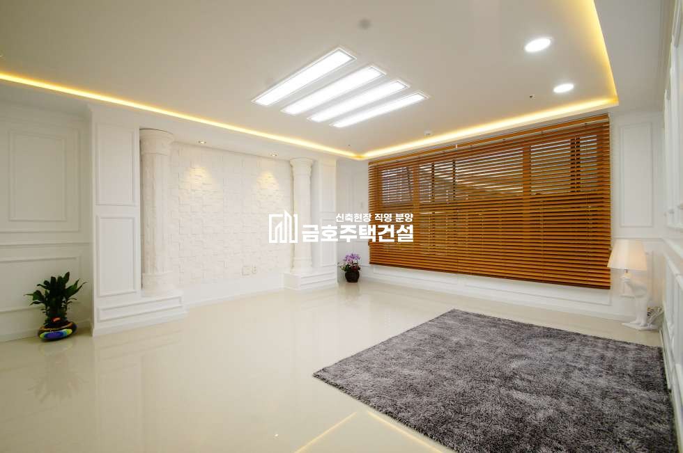 인천 미추홀구 숭의동 럭셔리 32평형 3룸 / 완벽 주거분리 / 군더더기 없는 완벽 몰딩마감 / 최고급 브랜드 자재시공 분양 매물번호 10367 사진 3