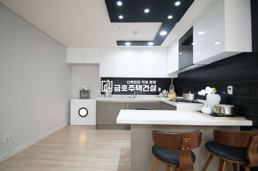 인천 서해구 석남동 APT 석남동 초대박 아파트 ! / 통베란다 / 지상지하 주차장 / 7호선 연장선 / 정남향 탁트인 뷰 분양 매물번호 10022 사진 9