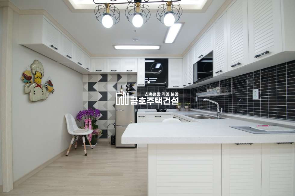 경기 부천소사구 심곡본동 심곡본동 시선집중 3룸 / 정숙한 주택가 / 관공서 밀집 / 버스정류장 집 앞 분양 매물번호 10418 사진 7