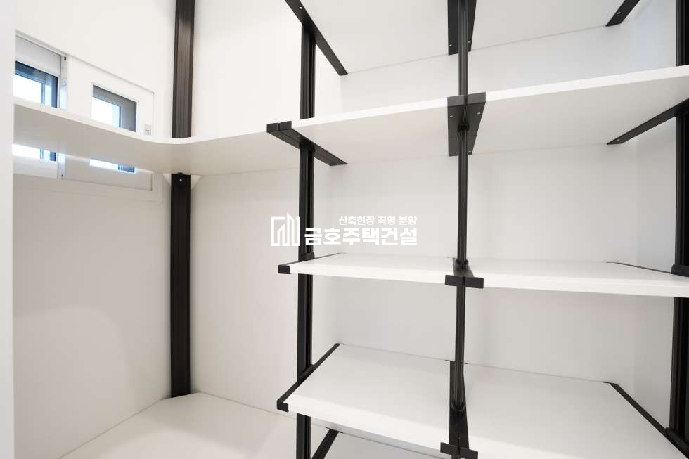 경기 파주시 야당동 비아루체5차 / 드레스룸-펜트리 풀옵션 분양 매물번호 11400 사진 20